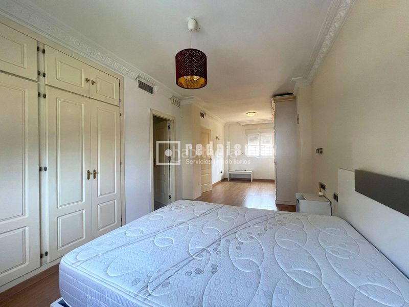 Foto 3f91c09b-3232-4079-81a7-b52b2e65a524. Piso en El Pinillo Torremolinos