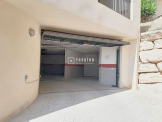 Autoparkplatz  De san fernando. Plaza de parking cubierta en urbanizacion privada  rincón de la