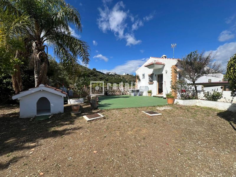 Foto b659420b-734d-455c-ab7a-8b4eb4504296. Casa amb calefacció piscina a Monda