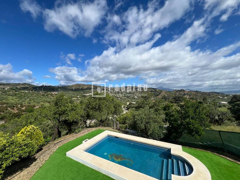 Foto be95b0ed-7cd2-430f-bffc-2251f6117902. Casa amb calefacció piscina a Monda