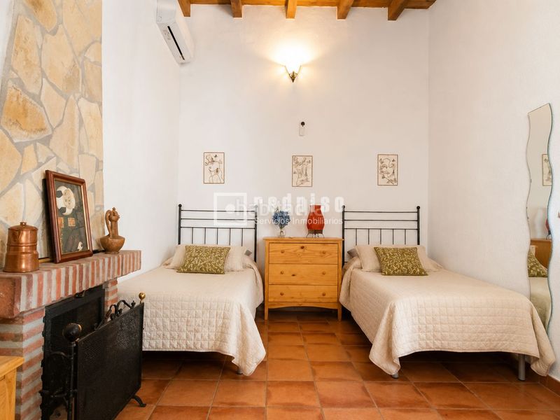 Foto d58a8925-4897-4d6c-9424-3d2265f0e267. Casa amb calefacció a Borge (El)