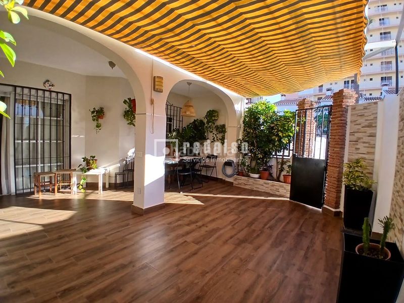 Foto 0c86e370-71c6-489e-8745-7262f3d48c09. Casa amb piscina a El Pinillo Torremolinos