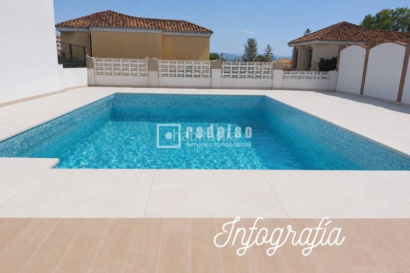 Foto 50771212-6c22-4e09-bf06-7b87ec0fdfa0. Casa amb piscina a El Pinillo Torremolinos