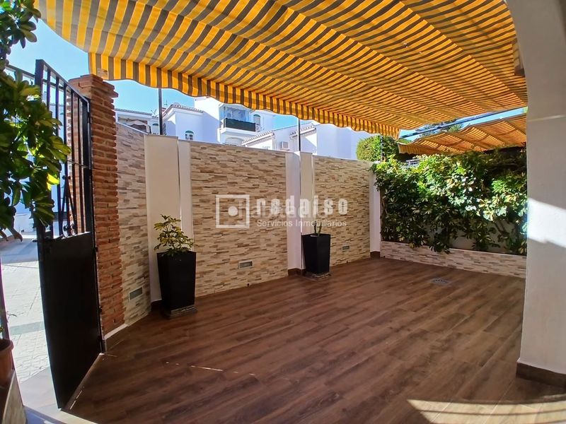 Foto bff67877-0b3d-41cf-a311-c79541710d55. Casa amb piscina a El Pinillo Torremolinos