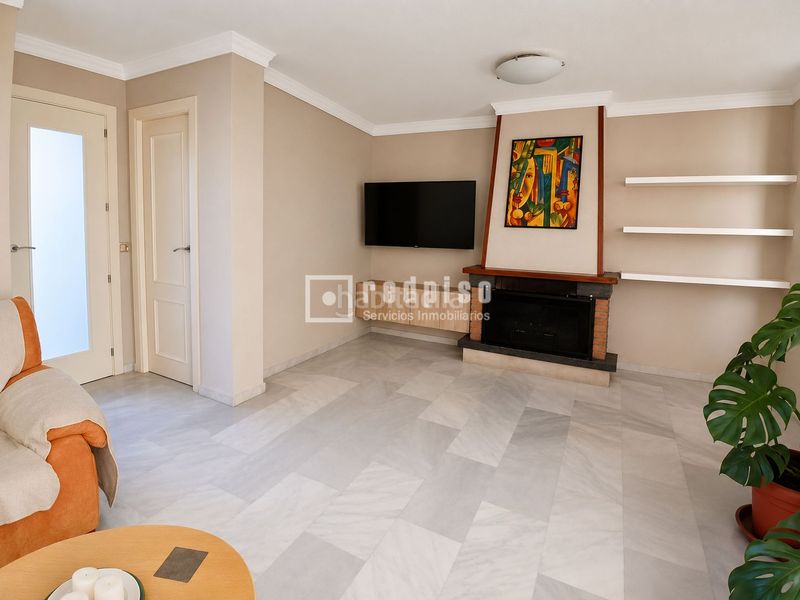 Foto e70c5263-ee8d-43f2-b54d-fec35d821e5c. Casa amb piscina a El Pinillo Torremolinos