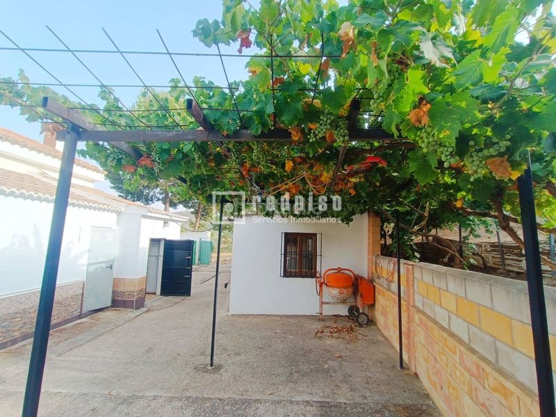 Foto a181bf02-e898-4046-8209-c46c08a501fe. Casa a Casabermeja