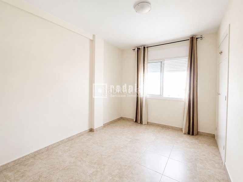 Foto 01e17a8d-95dd-4daf-b112-516a8bcdef2a. Piso en Centro ciudad Fuengirola