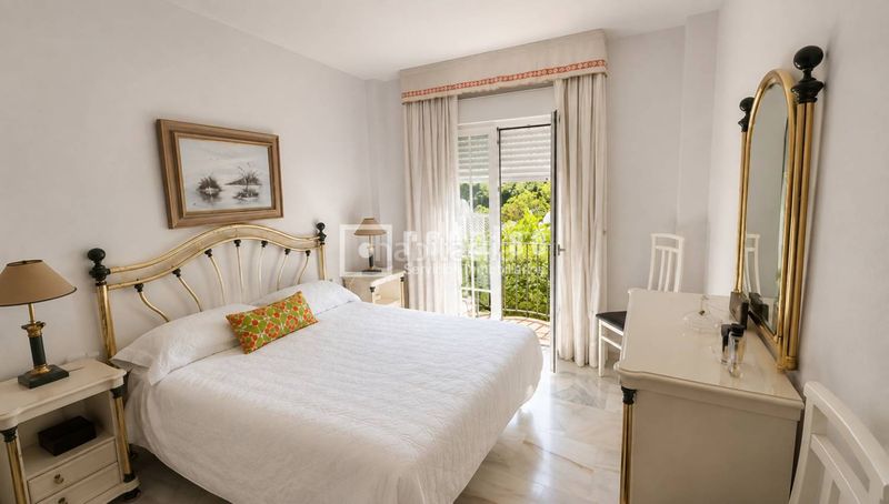 Foto 0704c8de-f3a4-4e4d-b8d8-750707448592. Piso en La Carihuela - Los Nidos Torremolinos