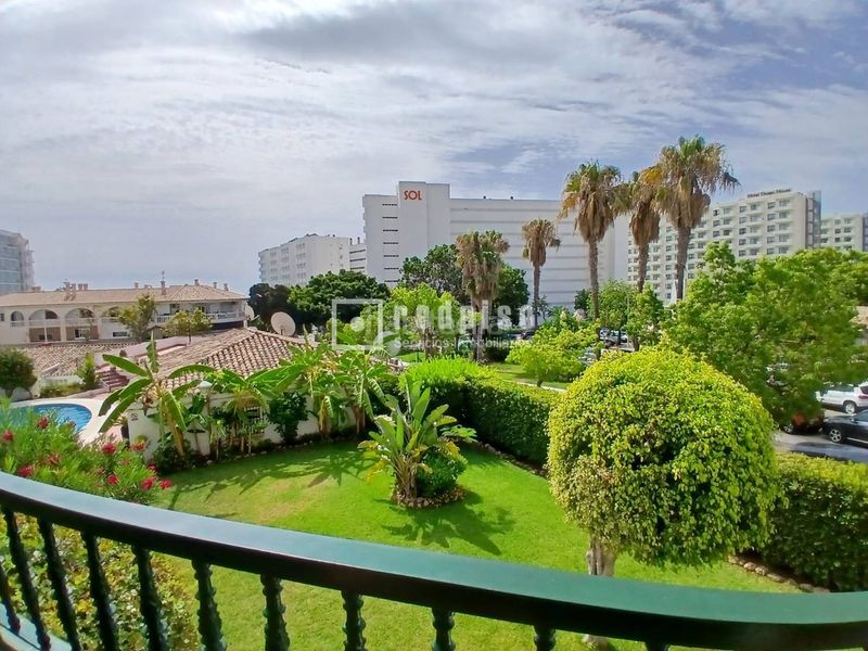Foto 7ef47c62-3ca7-454d-842a-1ad3ff70ba01. Piso en La Carihuela - Los Nidos Torremolinos