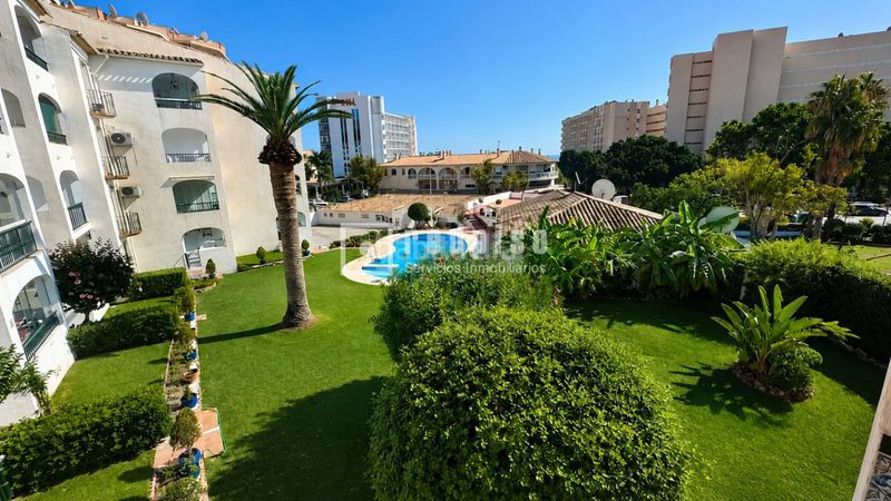 Foto c714902f-fb8d-42d9-a6e3-0df7e092ae47. Piso en La Carihuela - Los Nidos Torremolinos