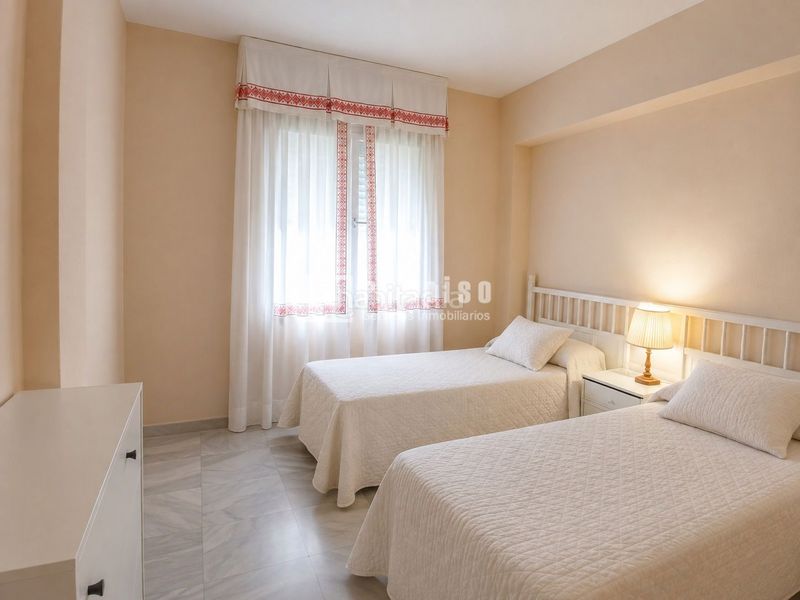 Foto c9459ae7-8b5d-44f1-87cf-6dd23312addf. Piso en La Carihuela - Los Nidos Torremolinos