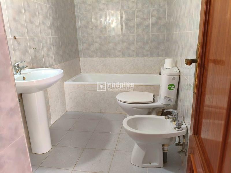 Foto 1d44b386-f401-49c5-a02b-8c63f4ec43f5. Pis a Arroyo de la Miel Benalmádena