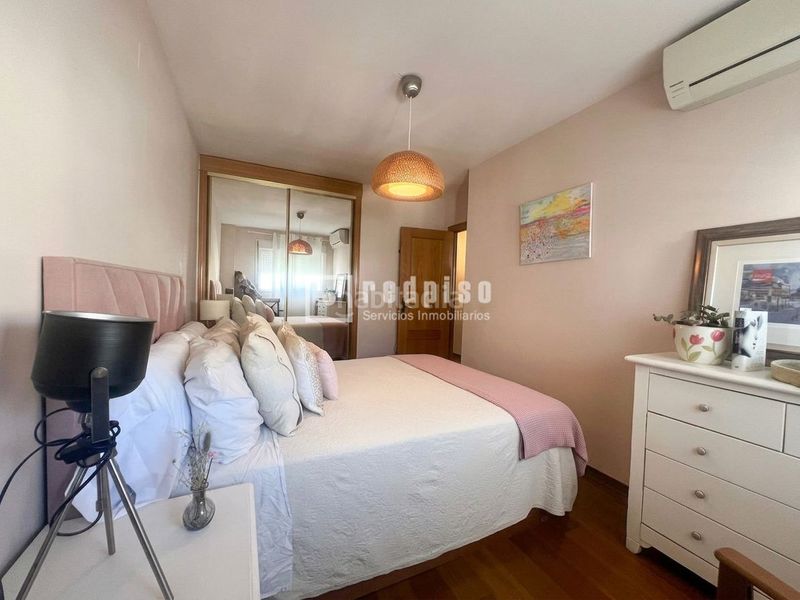 Foto fc113091-bcc6-40bc-9930-4ed0507c91e9. Dúplex en Calvario Torremolinos