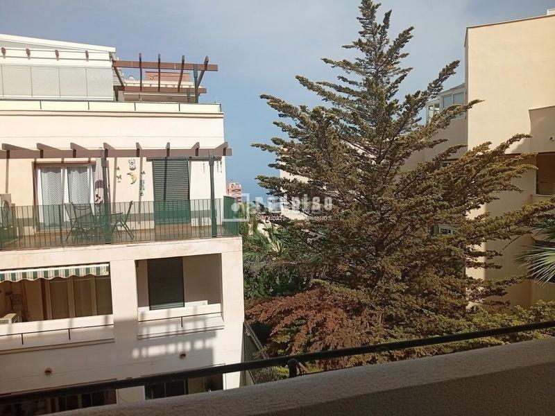 Foto 59265253-7e87-4529-8aa6-4de4274e9ec6. Piso  de 3 dormitorios a la venta con piscina garaje y trastero en torrequebrada en Benalmádena