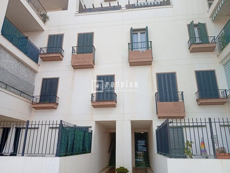 Foto 8c0a17ed-e224-468b-9b46-c34f9a962128. Piso  de 3 dormitorios a la venta con piscina garaje y trastero en torrequebrada en Benalmádena