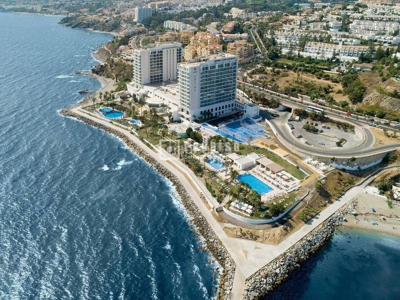Foto aaeefd9c-fc50-4cf4-9f9e-dcfea58eecbf. Piso  de 3 dormitorios a la venta con piscina garaje y trastero en torrequebrada en Benalmádena