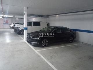 Parking coche en El Pinillo