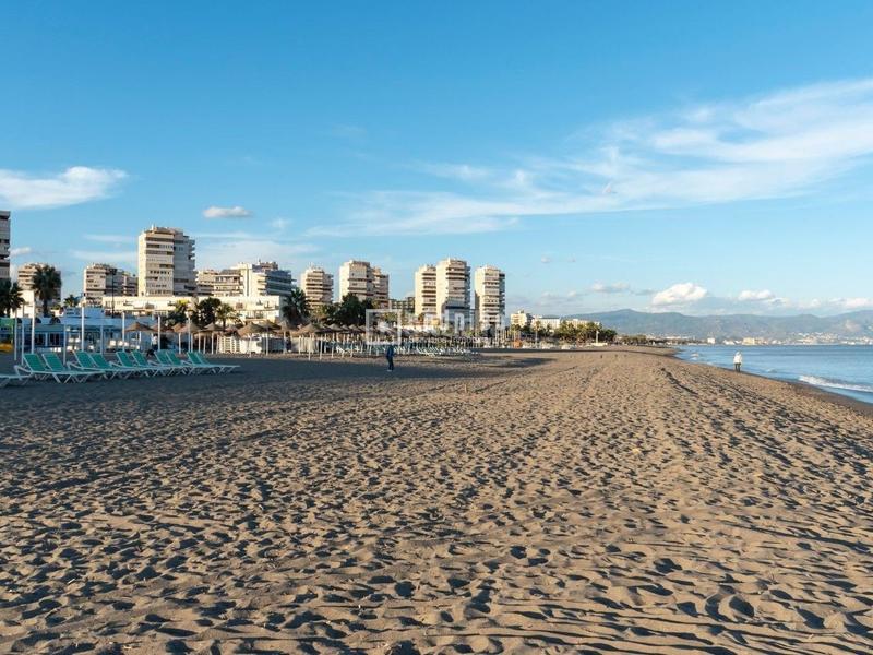Foto baa3b9f0-3abd-40c0-ae38-02c49fcd882e. Parking coche plaza de parking cubierta en recinto cerrado en Torremolinos