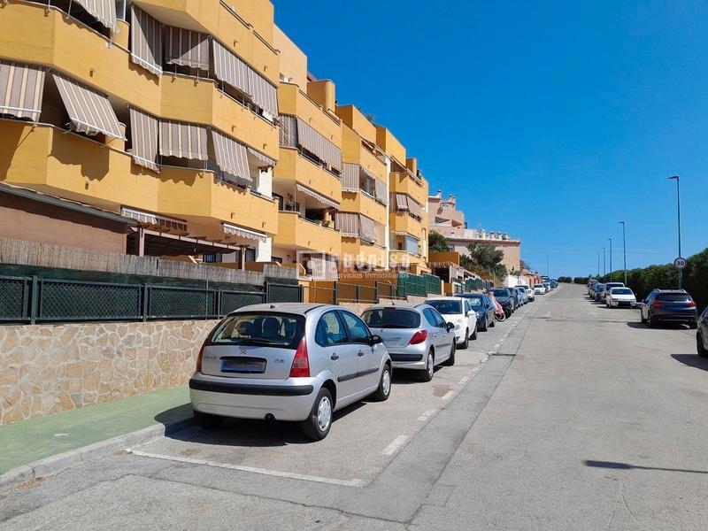 Foto 9e23d253-8bbe-4f0e-9da7-f7ea92c0e076. Parking coche gran oportunidad. venta de 2 plazas de garaje en urbanizacion privada en Rincón de la Victoria