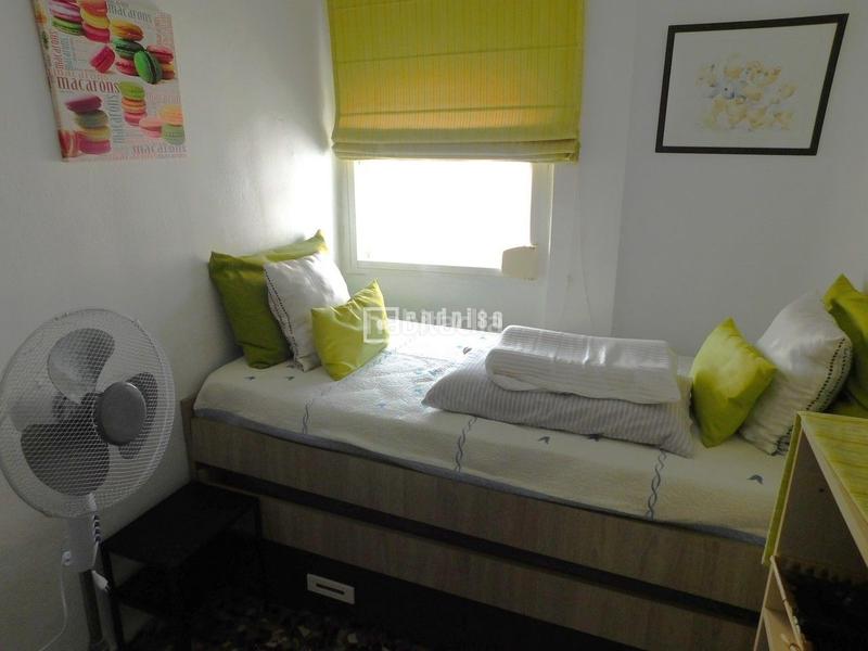 Foto 2bd7a139-8e7c-4ee1-a93b-7f5c0cb78dd7. Piso espectacular piso renovado de 3 dormitorios cocina salón balcón. muy luminoso! en Torremolinos