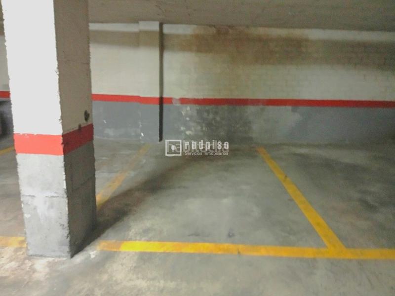 Foto 581d361a-de58-4531-b5e2-034b0fe2945a. Car parking in Calvario Torremolinos