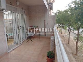 Pis a Ayuntamiento. Piso de 3 dormitorios  terraza  trastero  garaje y piscina, en u