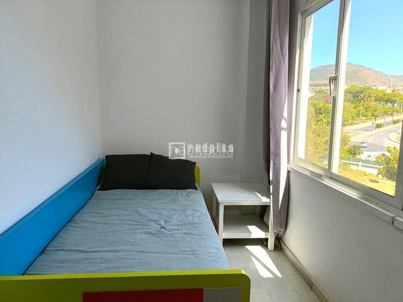 Foto 05e87d27-1466-4a6a-ad69-739677f91e8e. Rent flat with heating parking in Montemar Torremolinos