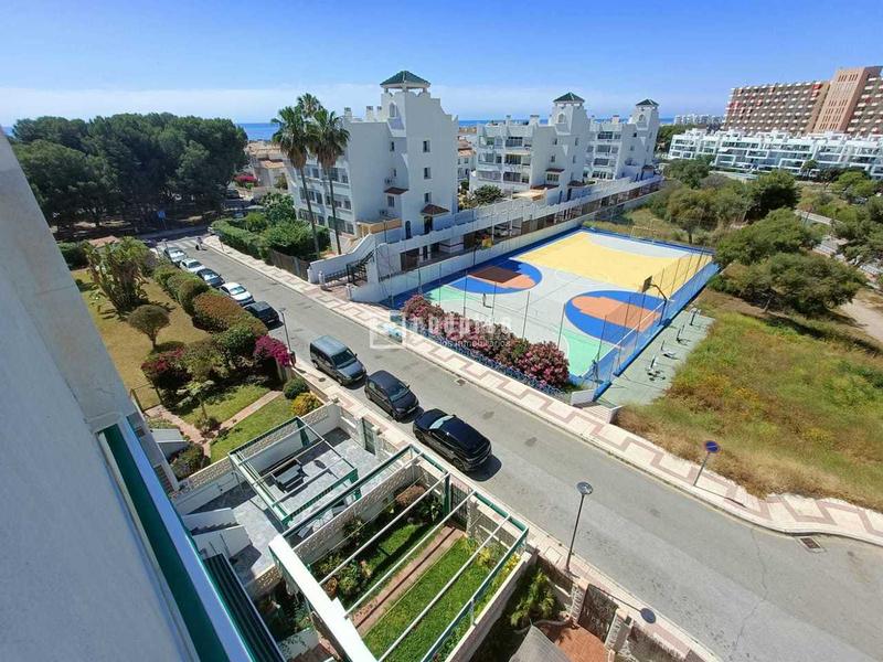 Foto 80984db3-ac10-4983-abf2-fb40d586faec. Rent flat with heating parking in Montemar Torremolinos
