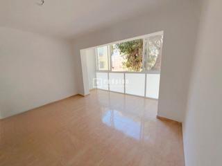 Appartement  De la caracola. Espectacular piso a reformar de 3 dormitorios  baño  amplio y lu