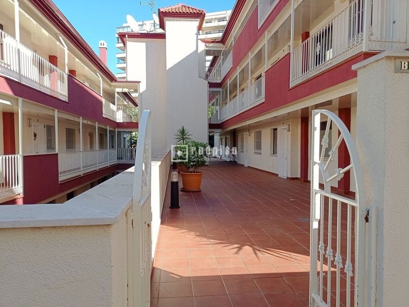 Foto ff22cfad-acce-4421-853d-6f233fdedf11. Pis amb calefacció aparcament piscina a Hacienda Torrequebrada Benalmádena