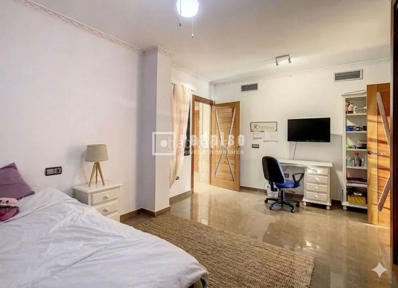 Foto 0fc36eab-df1f-42e9-a42a-5914d0dc5362. Edificio in Arroyo de la Miel Benalmádena