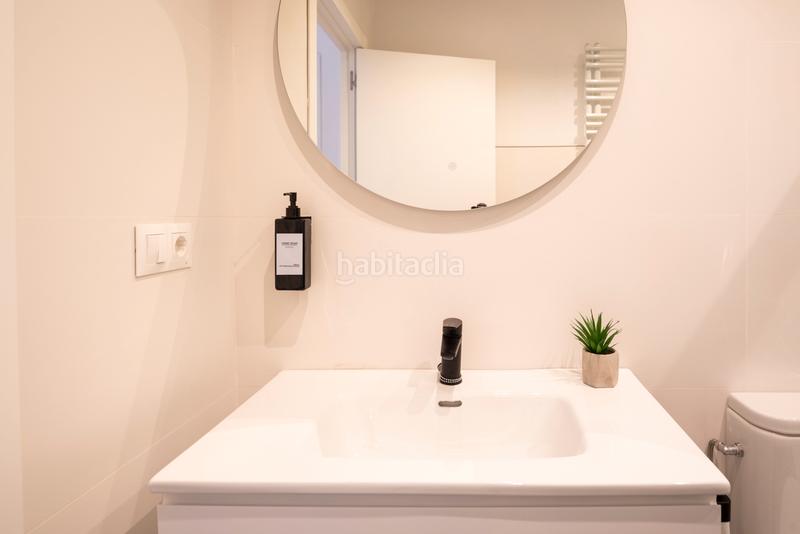 Foto 3a6b011f-f242-4279-9302-02f989506da1. Lloguer apartament a paseo canalejas 17 a Puerto Chico Santander
