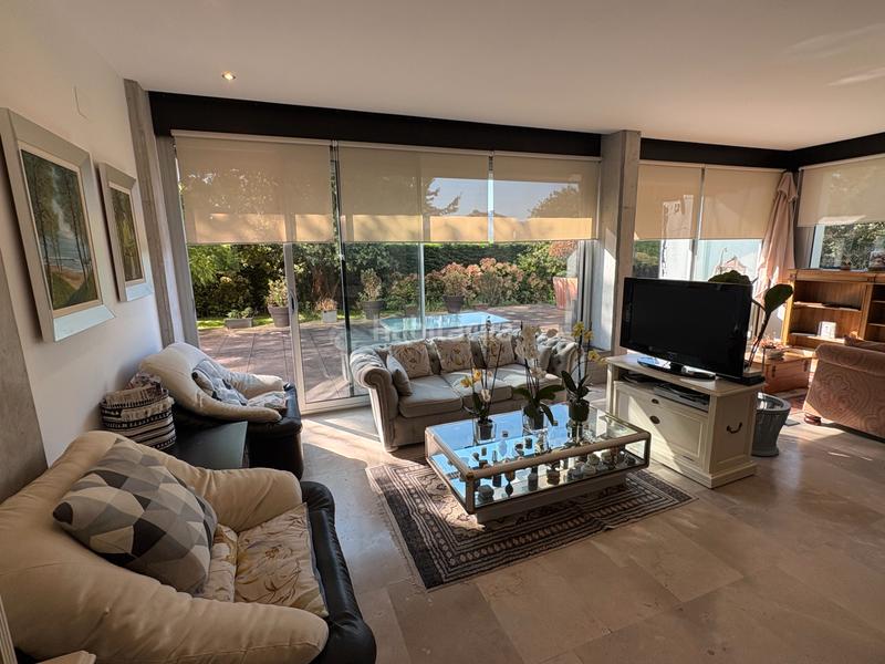 Foto 5342b0c6-d45a-4742-93ef-d0a8272b2941. Pis a calle la torre 17 a Monte Santander