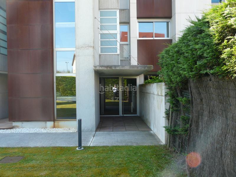 Foto c266648c-6656-4851-bb9a-2eea31a89e82. Pis a calle la torre 17 a Monte Santander