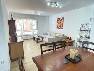 Flat in Avenida de los castros 143. Amplio piso en av. de los castros de 3 dormitorios y dos baños,