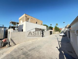 Etagenwohnung in Alquenència - Venècia