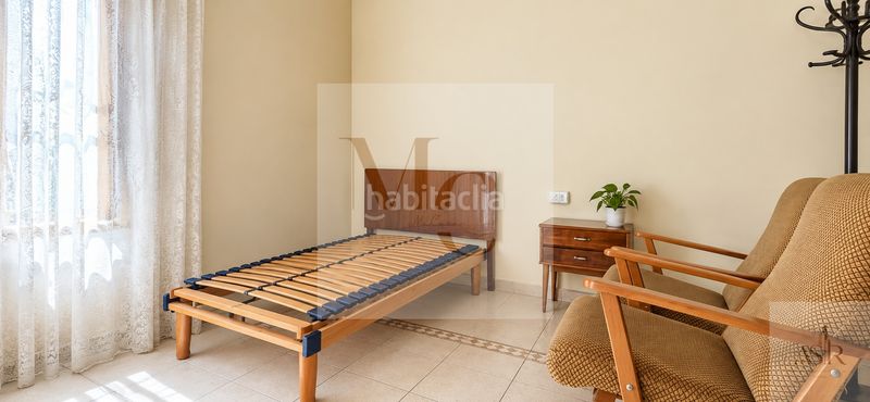 Foto d15f3f54-c716-420a-be73-9bb606f2683f. Casa a Benifaió