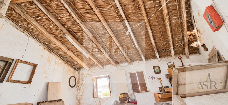 Foto a07eedb9-d0e1-41df-872b-451095e0946b. Casa aparellada a Silla