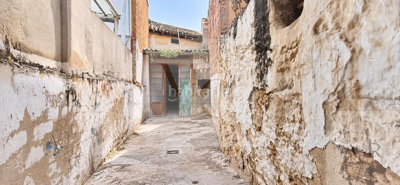 Foto e96bf56c-7637-49ed-aeda-b93e0fb2a739. Casa aparellada a Silla