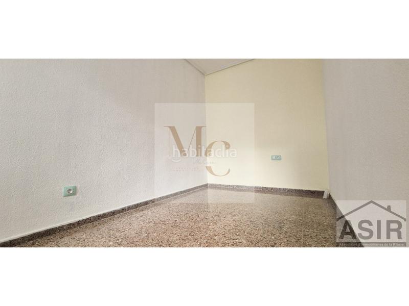 Foto 1e2bf4ea-b3ff-4921-8dd3-9d28ab1b6c2e. Piso  4 habitaciones venta en Benifaió
