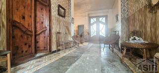 Casa a Benifaió. Casa de pueblo con alma, patio y un secreto extra  en pleno cent