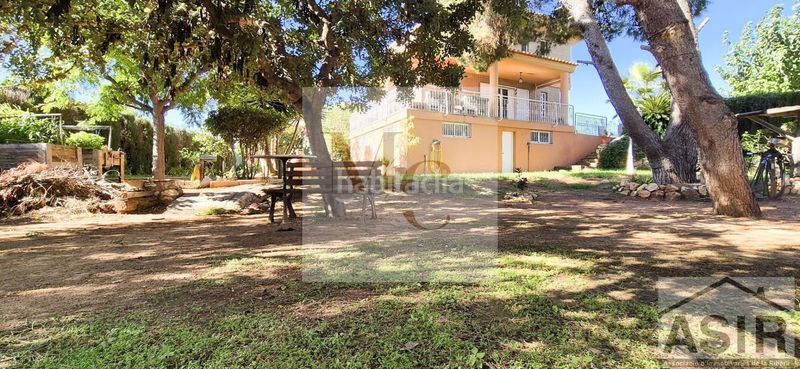 Foto f6ed4899-d777-44b4-9518-2cdc23e2f2f2. Casa a Benifaió