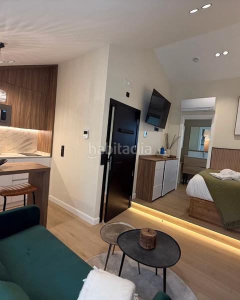 Foto 020a1464-978b-43f8-9db9-ee315d8d83eb. Rent penthouse in calle de san buenaventura 6 in Palacio Madrid