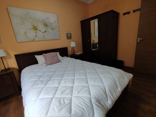 Miete Etagenwohnung in Calle de toledo 50. Tol50- piso completo en madrid centro de 7 habitaciones
