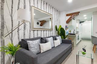 Location Appartement à Calle de casto plasencia 1. Alquiler de piso en calle de la unión, 1