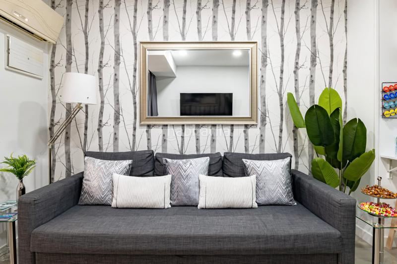 Foto 30804c06-743f-4c36-b127-6b93c90bd861. Rent flat in calle de la unión 1 in Palacio Madrid