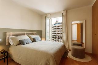 Lloguer Pis  Carrer de balmes. Apartamento en eixample con ac