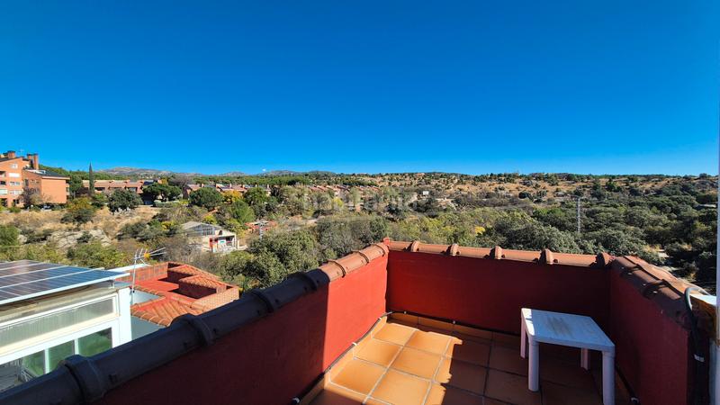 Foto 50b14fb1-1a94-4a2b-8589-463487650fe4. Reihenhaus mit heizung pool in La Navata Galapagar