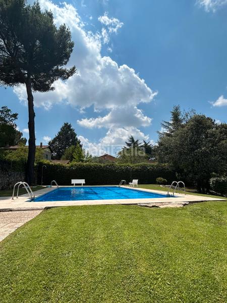 Foto a2d9abf0-764f-481b-b84f-56ddd0e1926d. Reihenhaus mit heizung pool in La Navata Galapagar