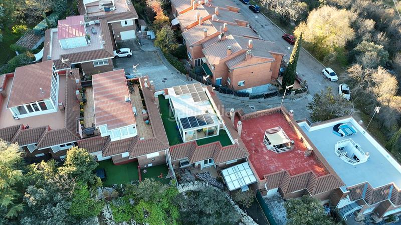 Foto c0a85694-8d57-4a7f-be7f-77d1d66f3643. Reihenhaus mit heizung pool in La Navata Galapagar